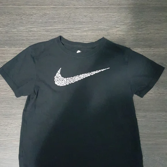 Girls Nike Tee Black - Picture 2 of 6